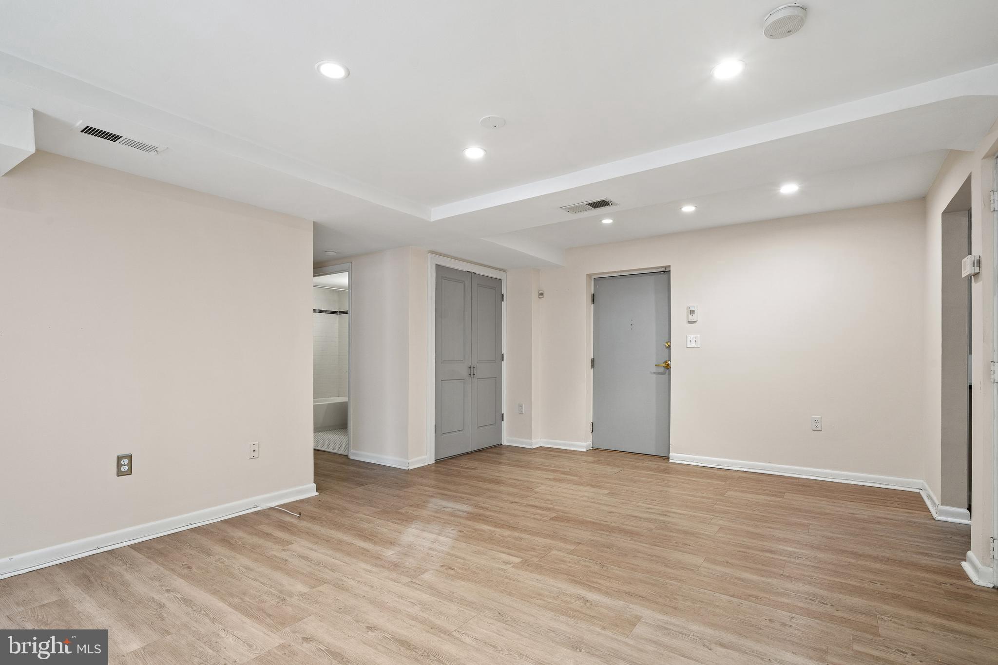 2633 ADAMS MILL ROAD NW B4