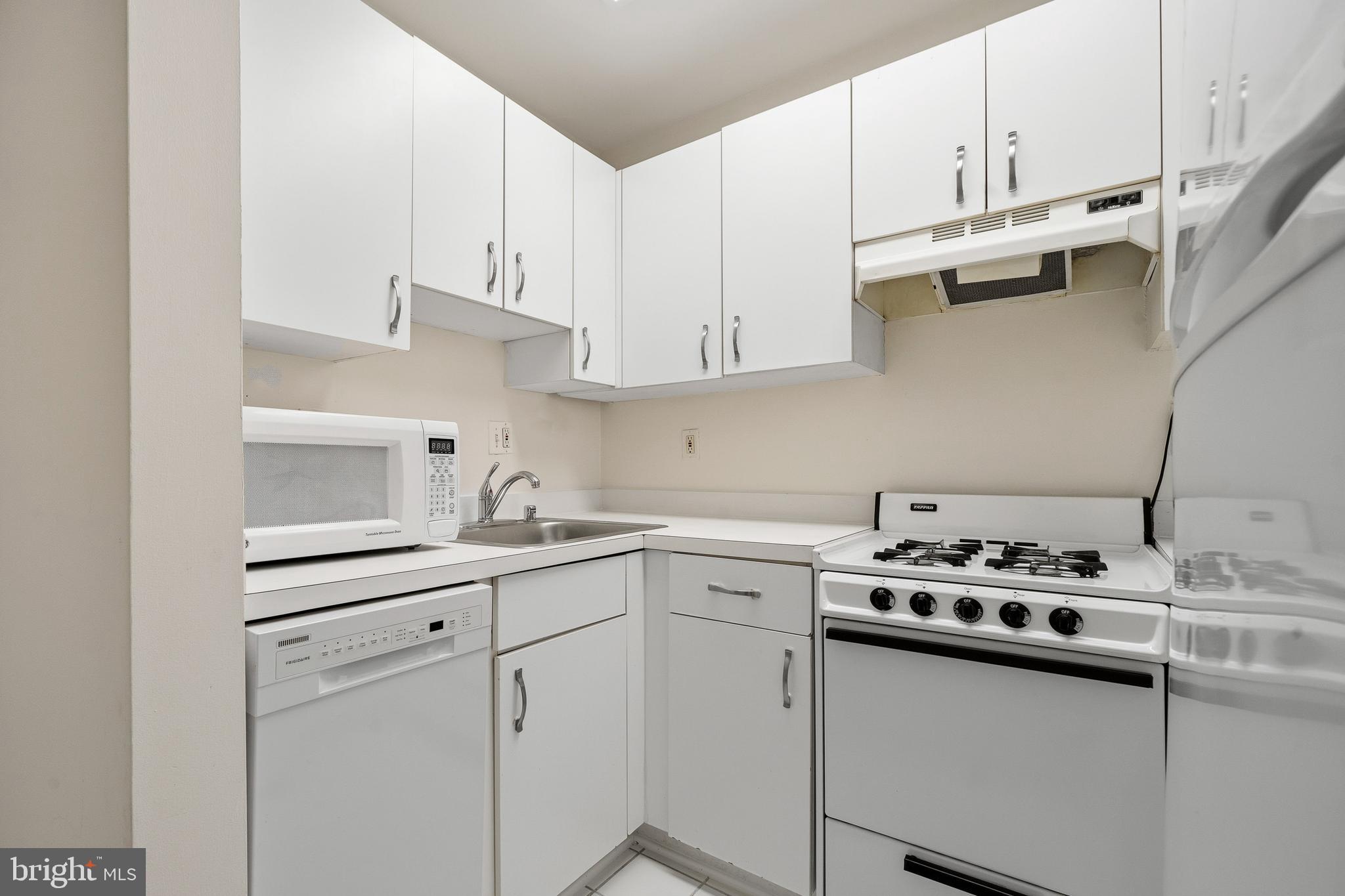 1239 VERMONT AVENUE NW 1009