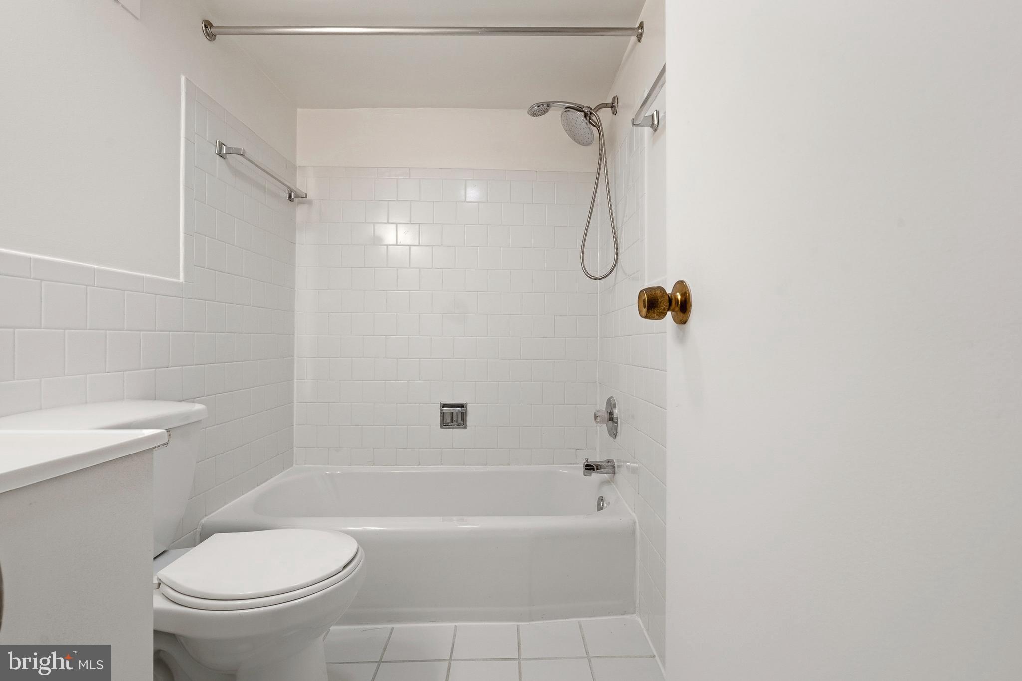 1239 VERMONT AVENUE NW 1009