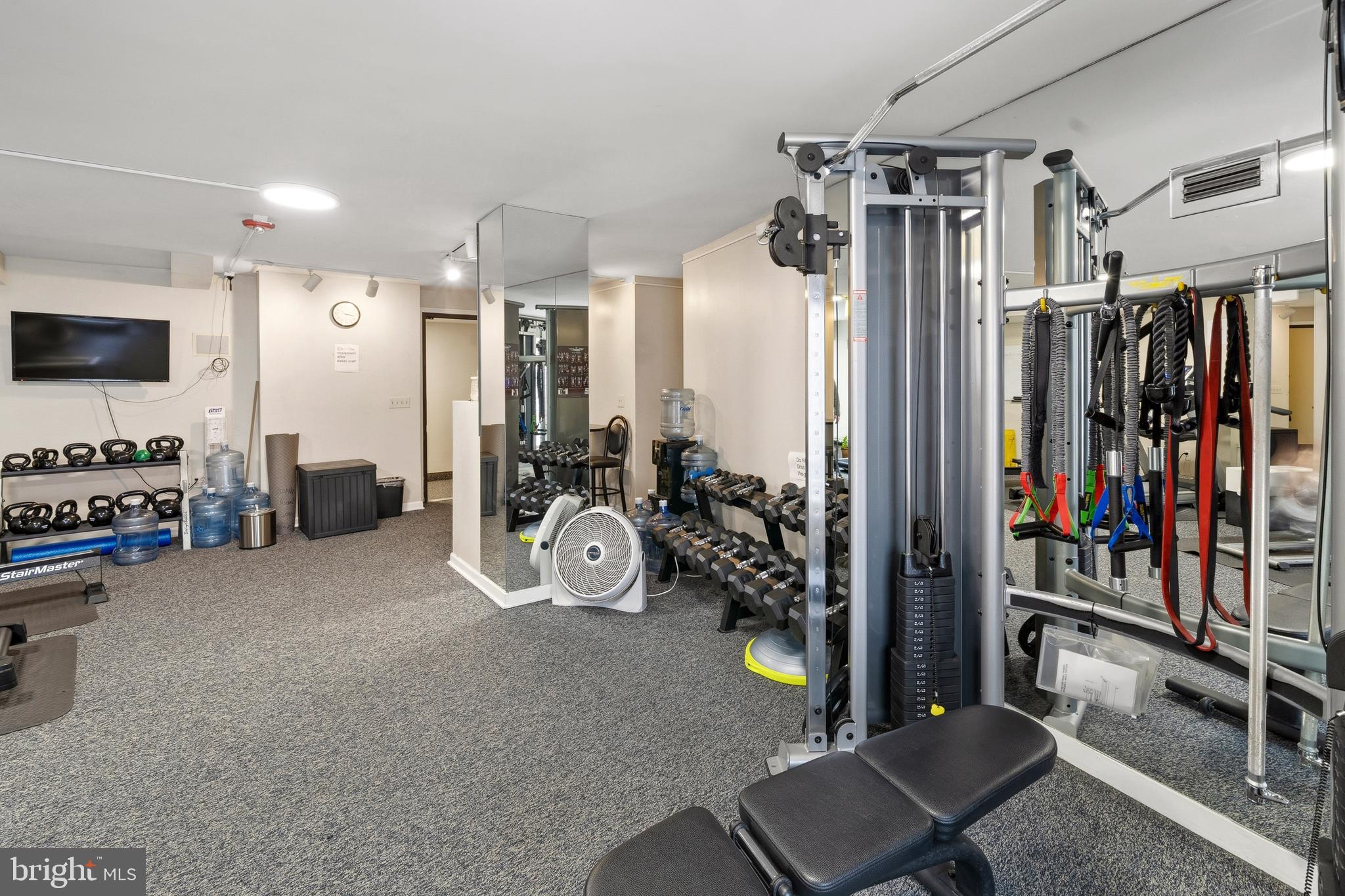 1239 VERMONT AVENUE NW 1009