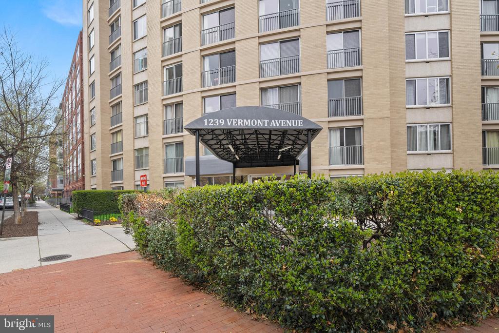 1239 VERMONT AVENUE NW 1009