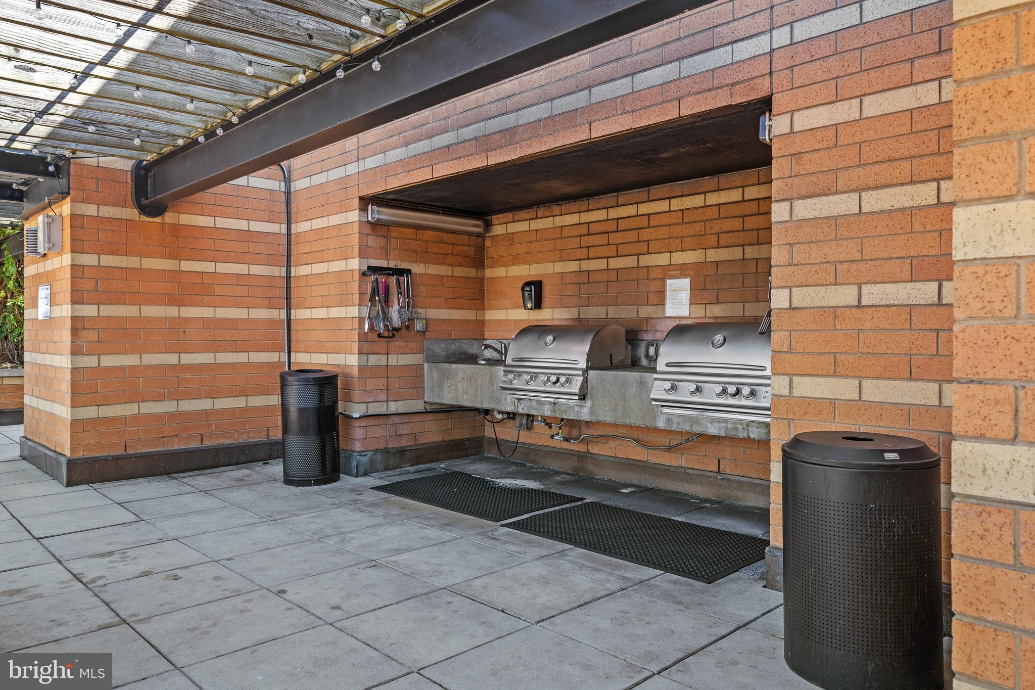 400 MASSACHUSETTS AVENUE NW 421