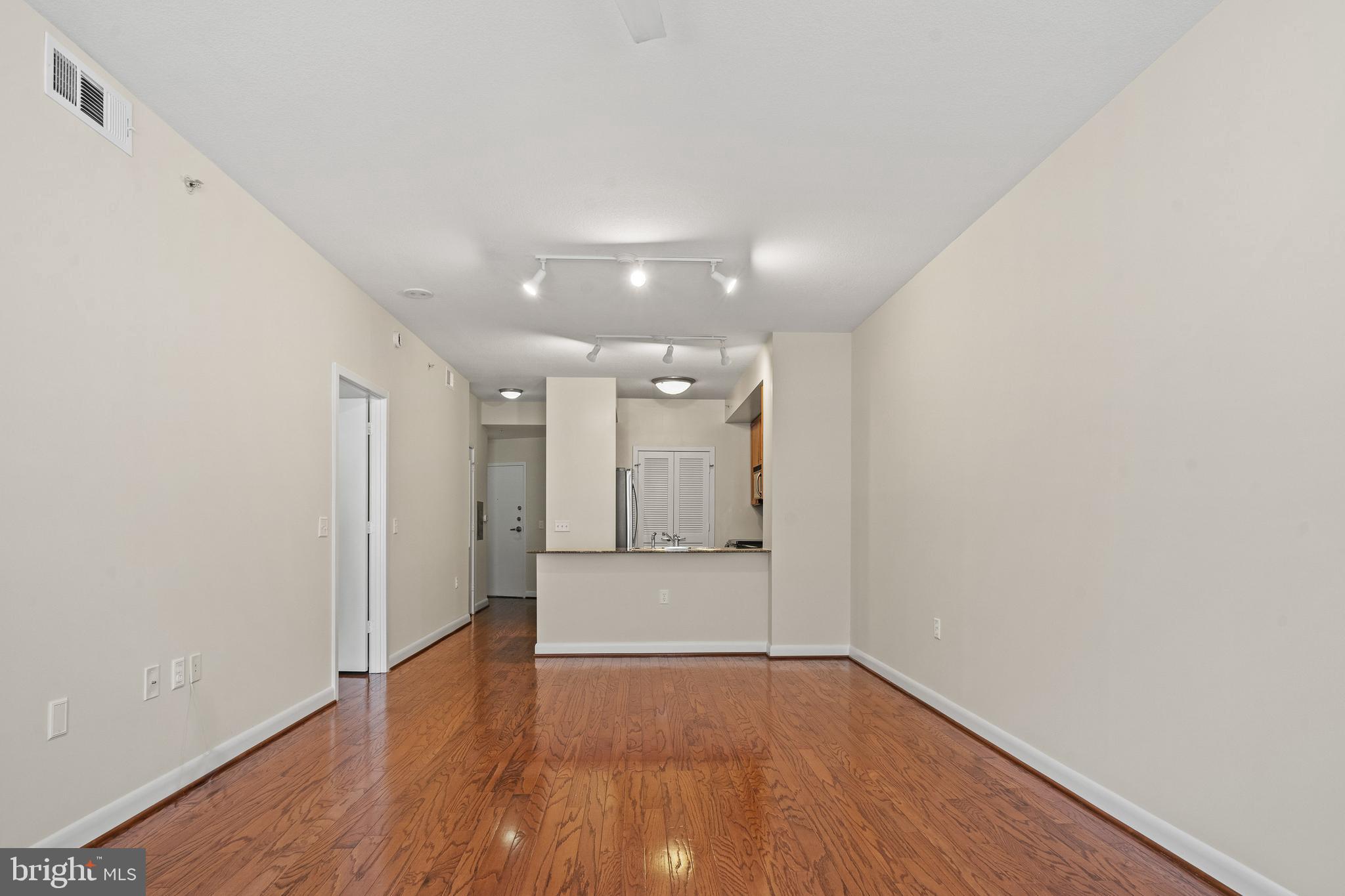 400 MASSACHUSETTS AVENUE NW 421