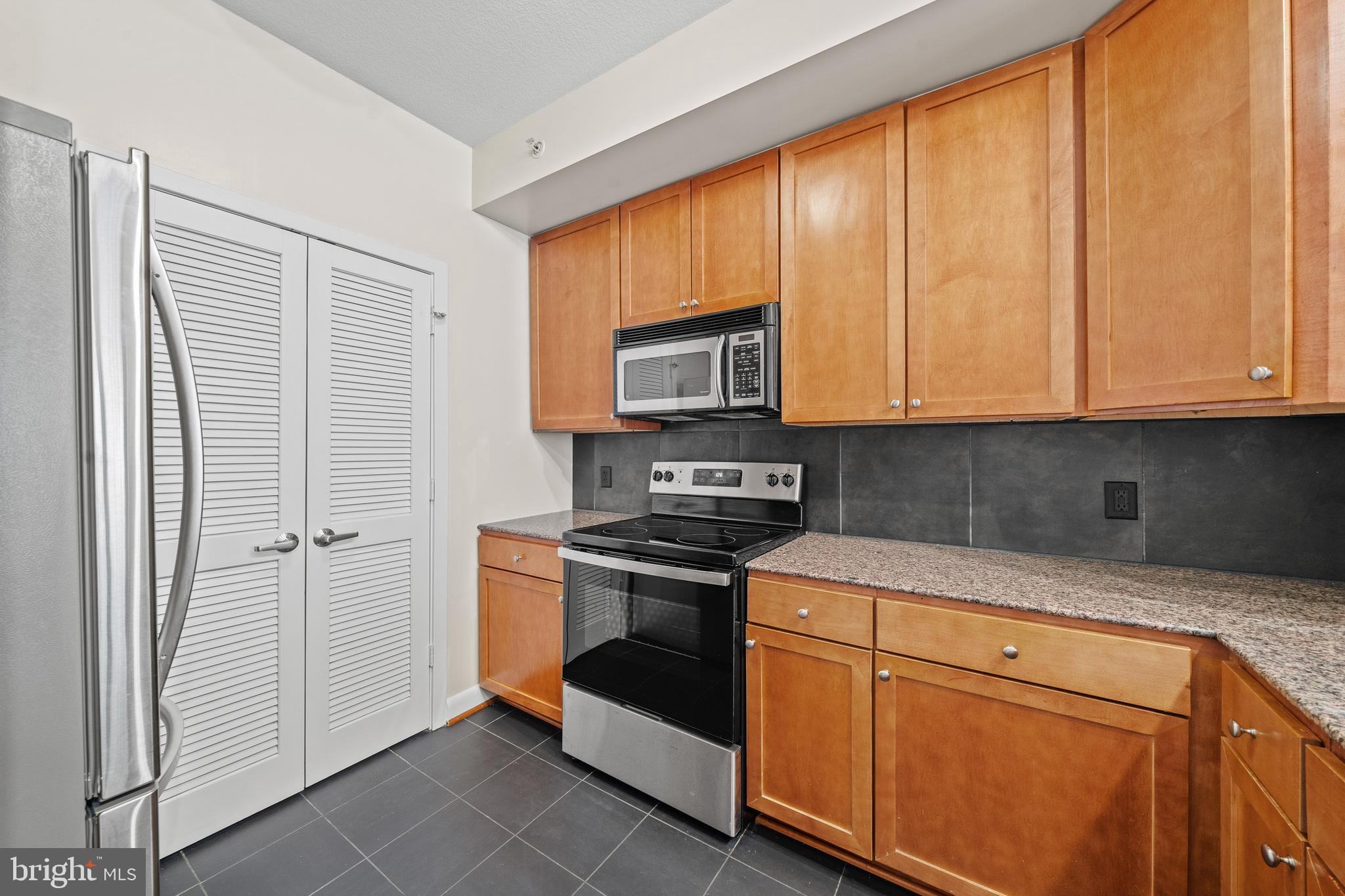 400 MASSACHUSETTS AVENUE NW 421