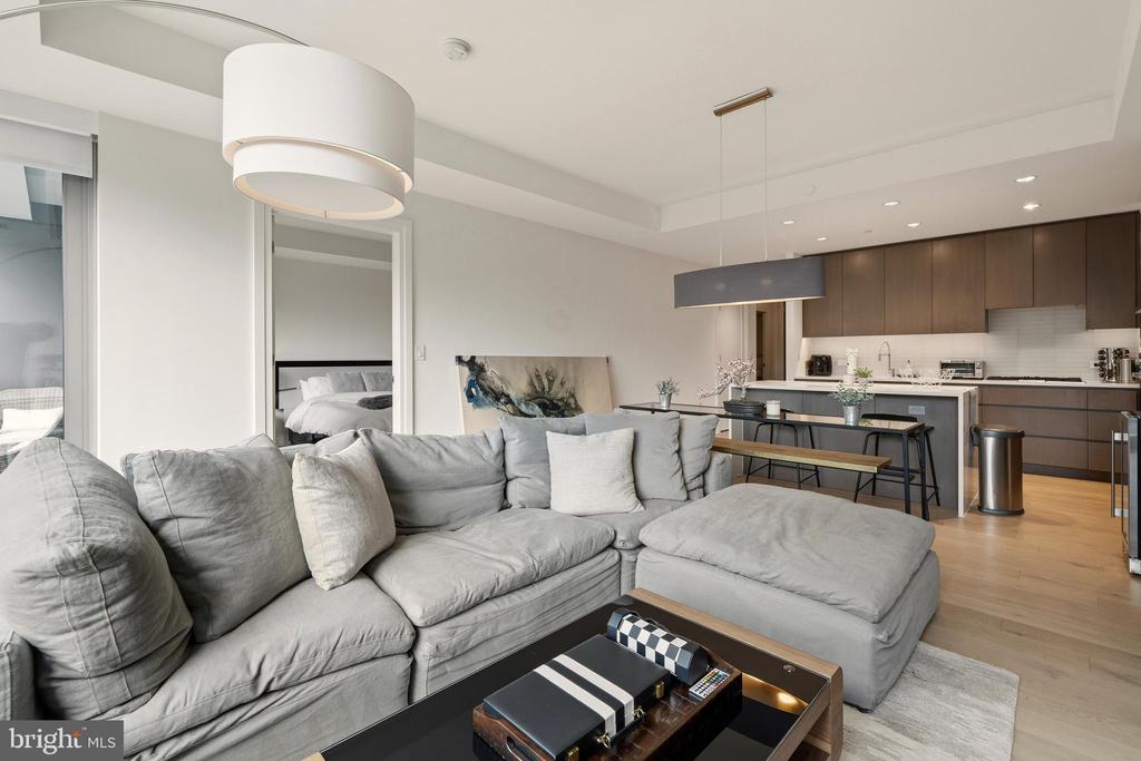2501 M STREET NW 306