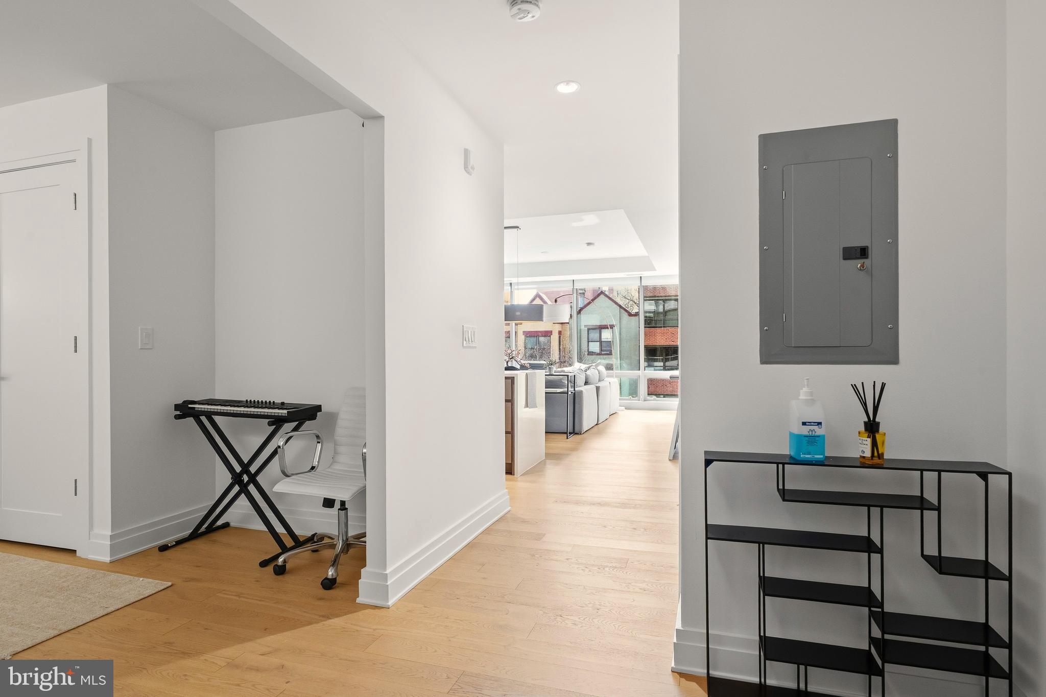 2501 M STREET NW 306