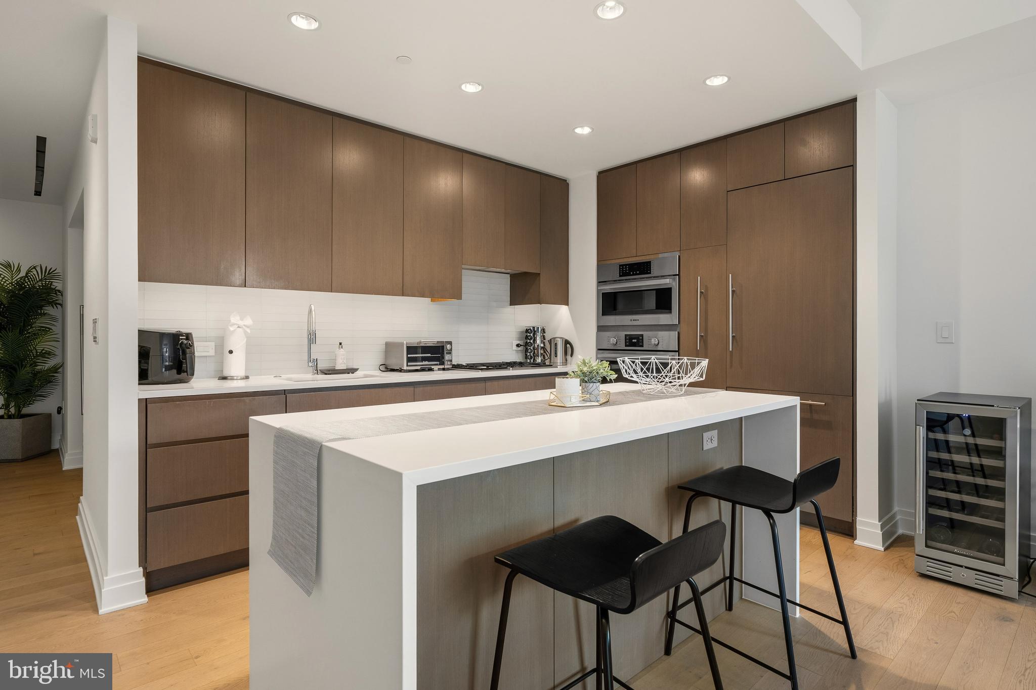 2501 M STREET NW 306