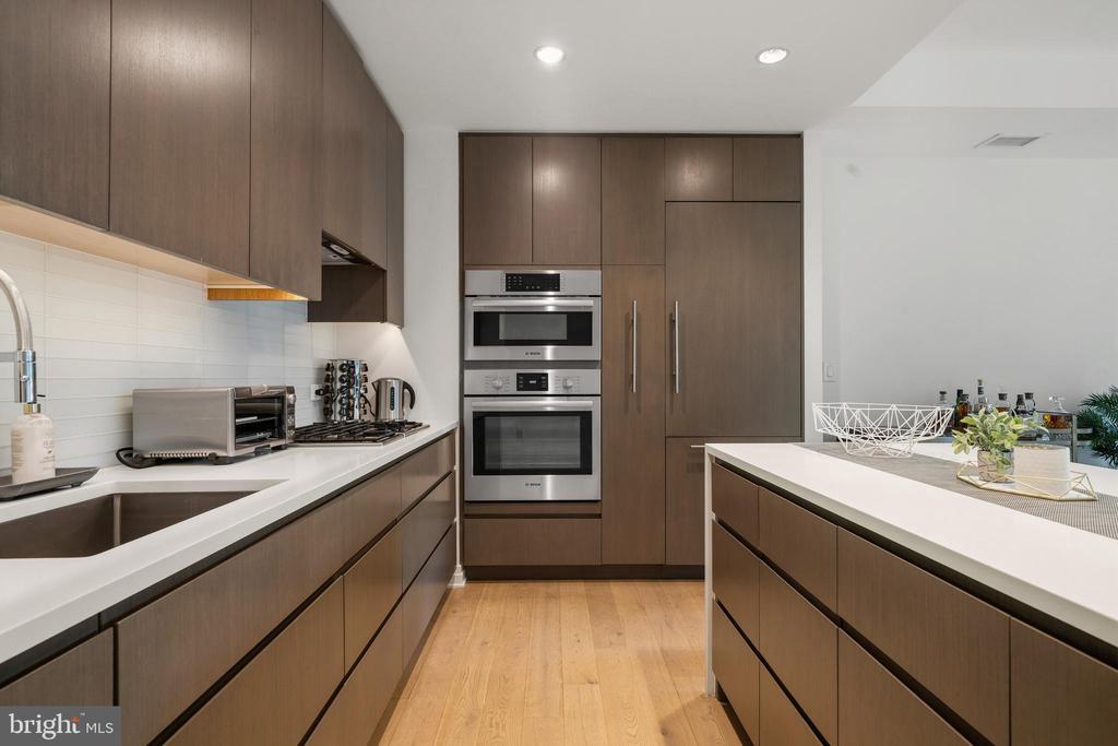 2501 M STREET NW 306