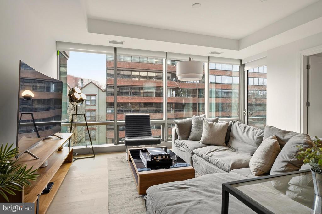 2501 M STREET NW 306
