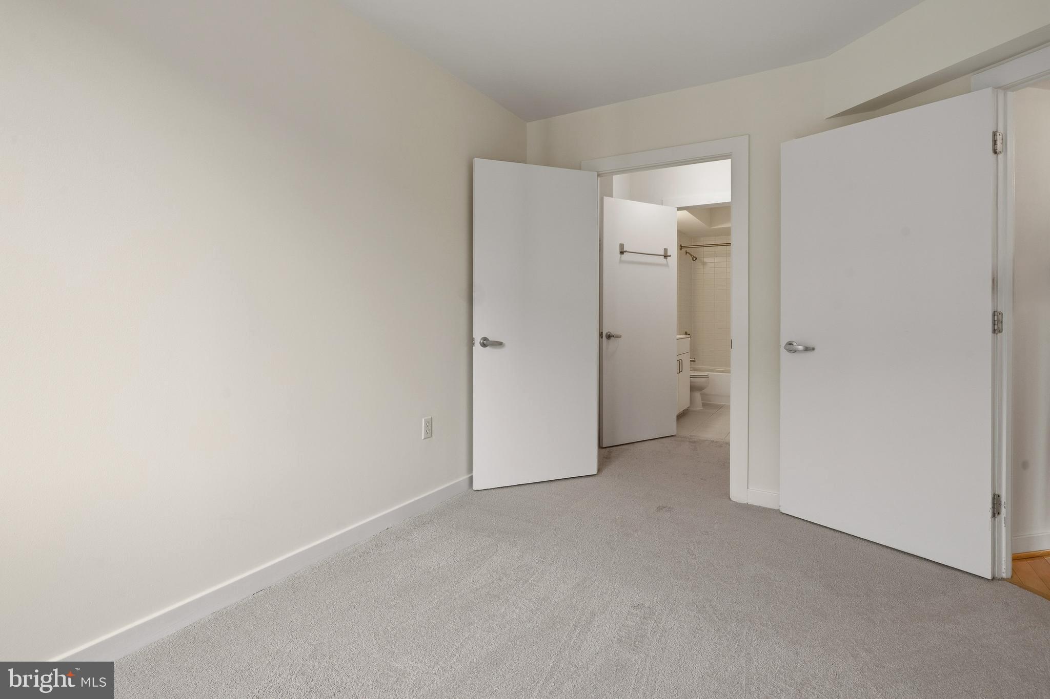 1000 NEW JERSEY AVENUE SE 908