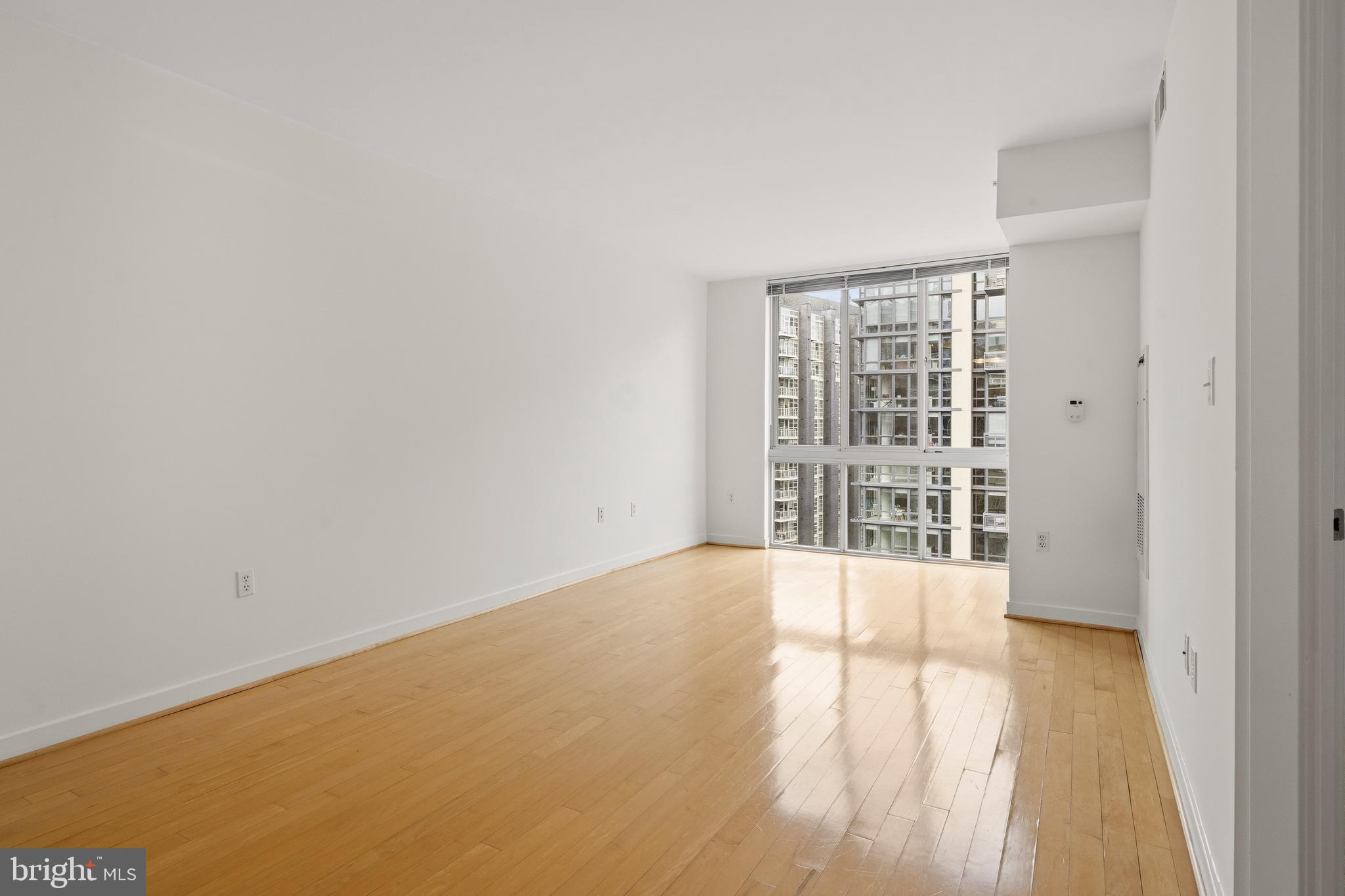 1000 NEW JERSEY AVENUE SE 908