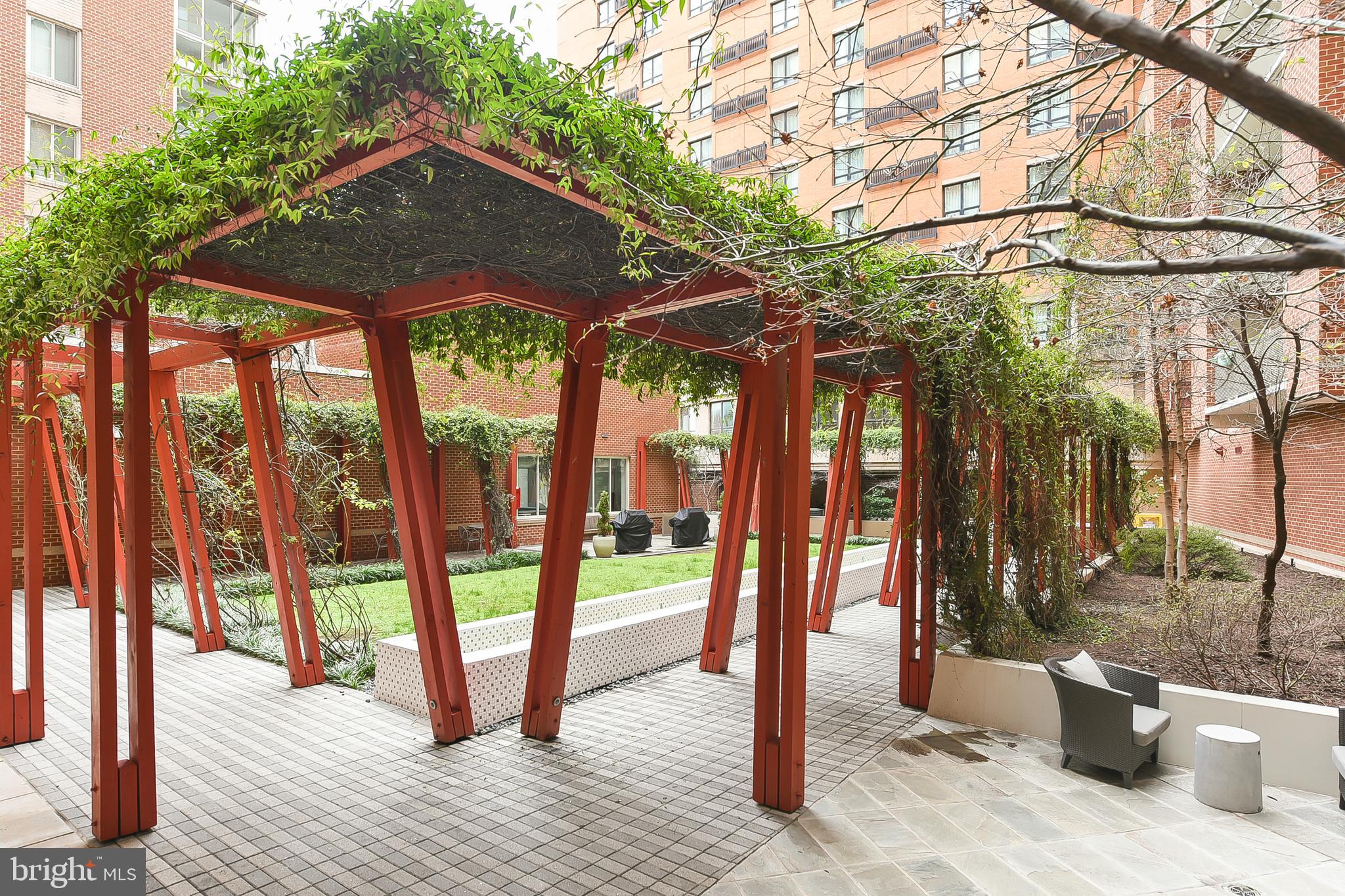 1000 NEW JERSEY AVENUE SE 908