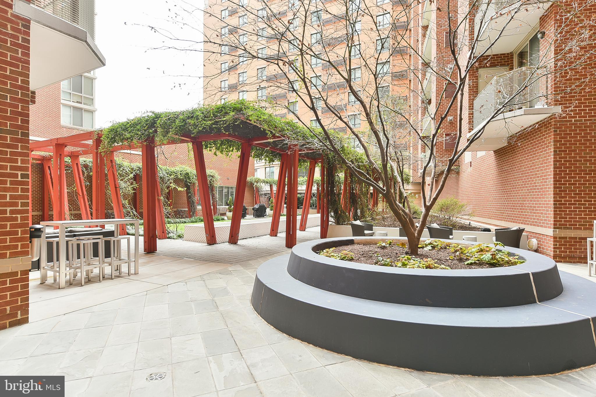 1000 NEW JERSEY AVENUE SE 908