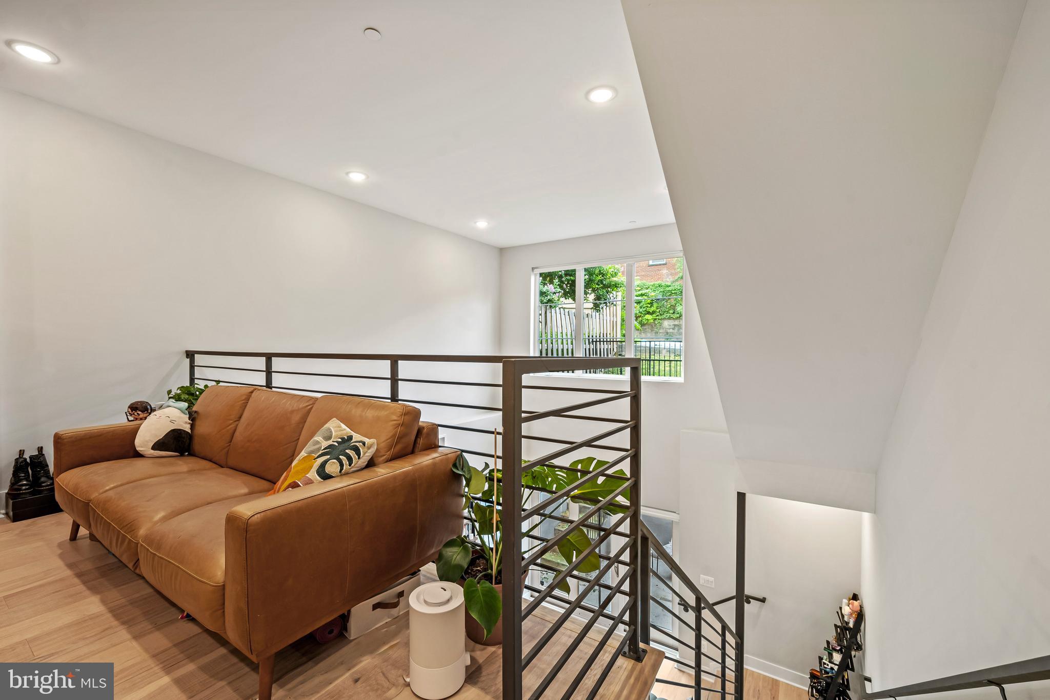 1223 MEIGS PLACE NE 101