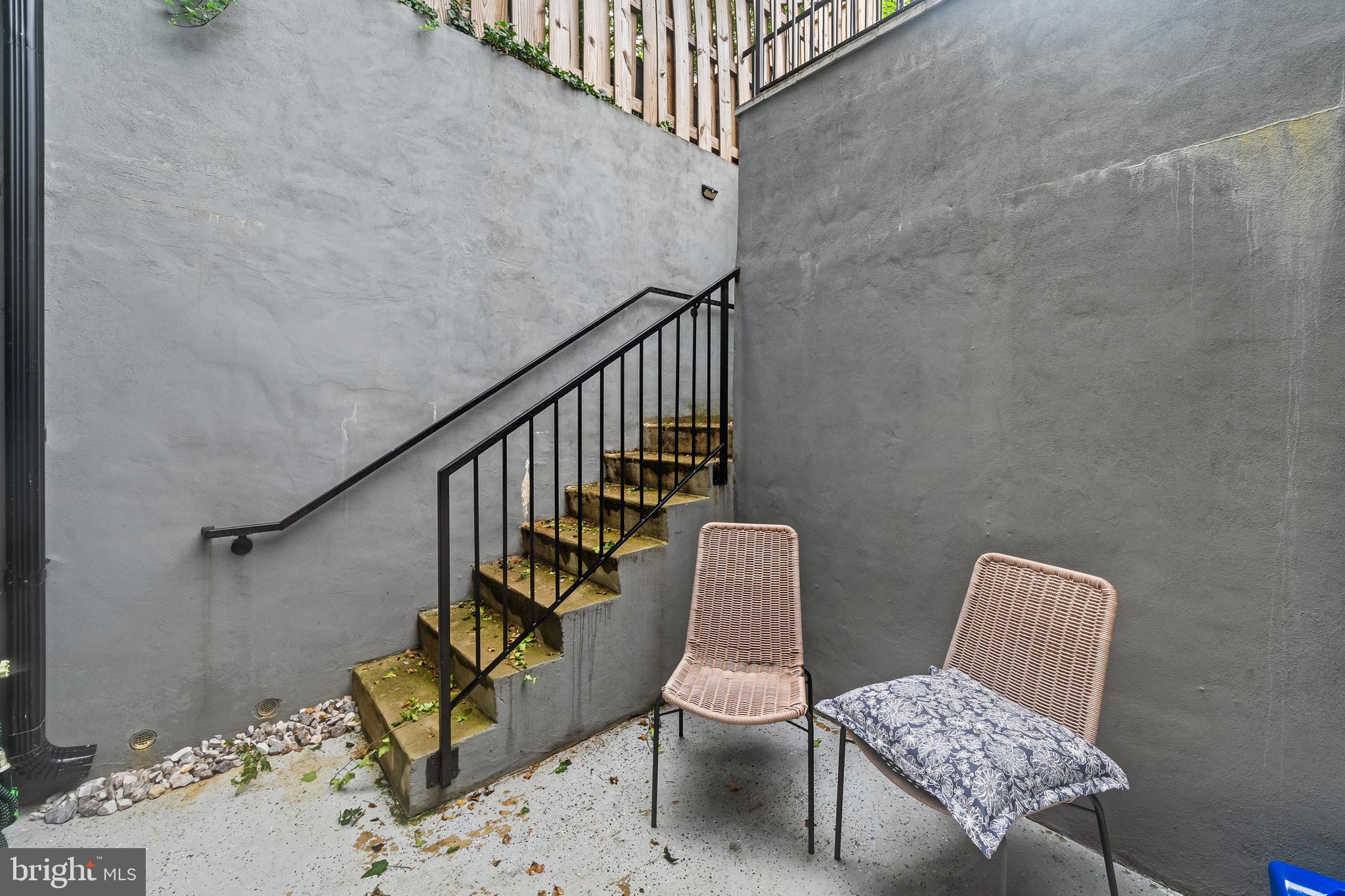 1223 MEIGS PLACE NE 101