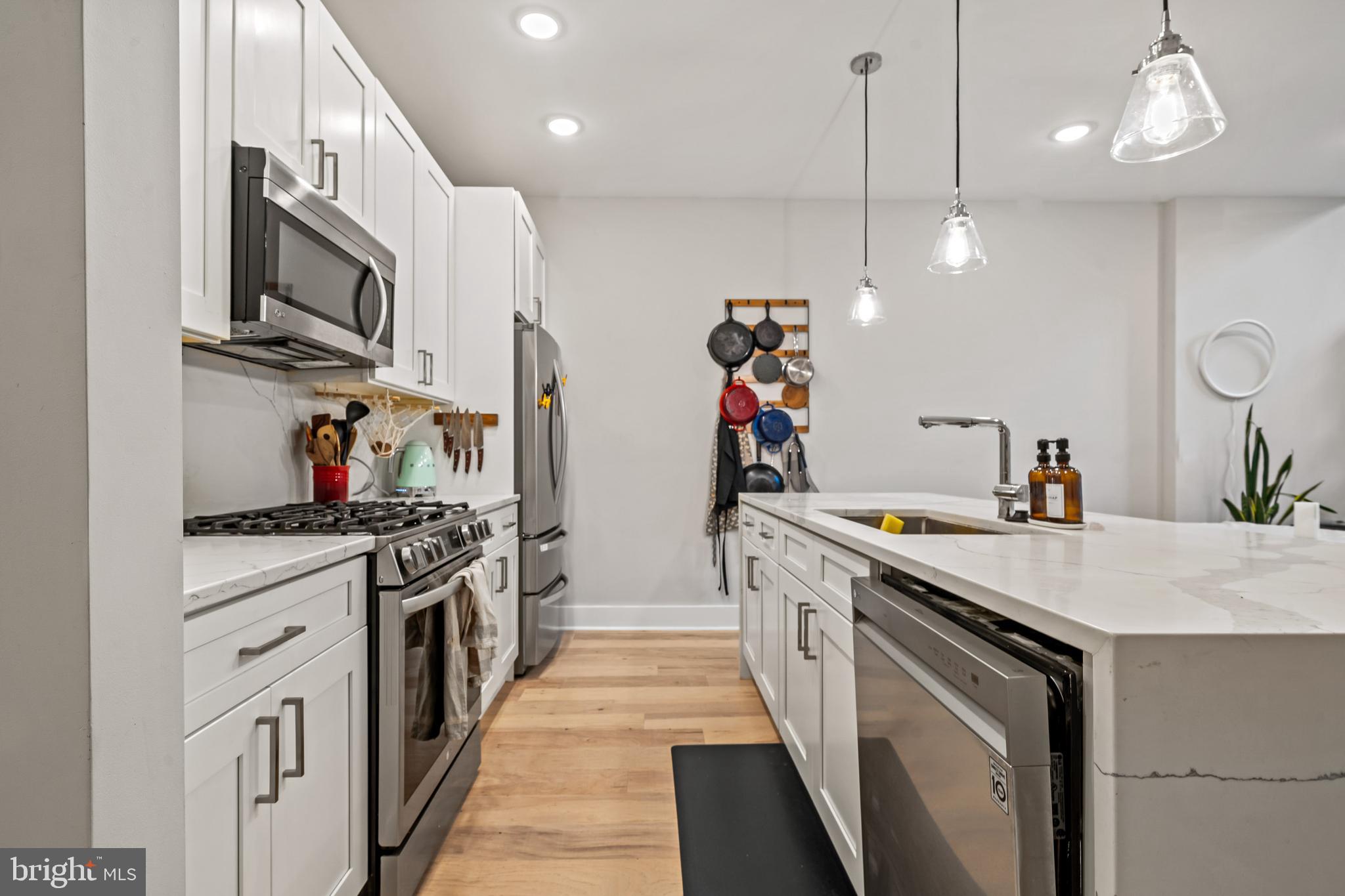 1223 MEIGS PLACE NE 101