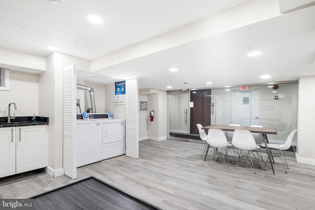 1125 12TH STREET NW 81