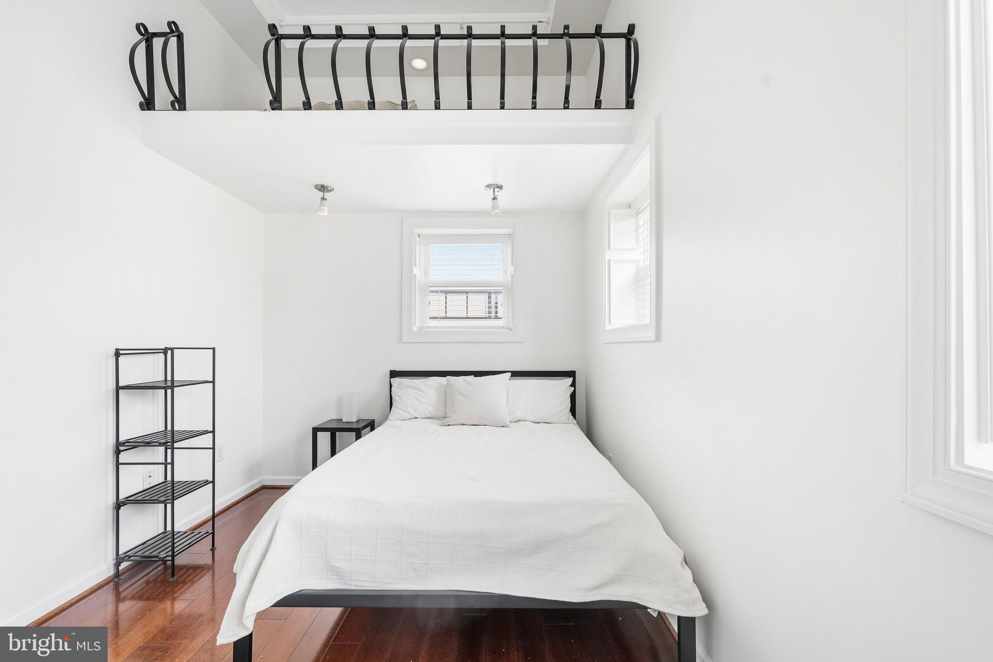 1125 12TH STREET NW 81