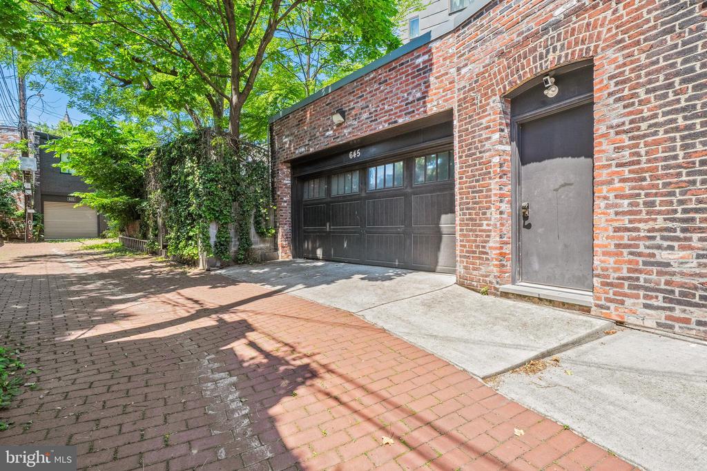 645 MARYLAND AVENUE NE 301