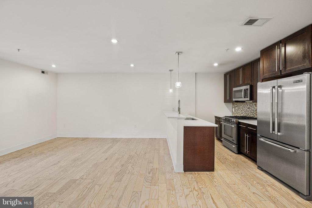 2101 11TH STREET NW 103