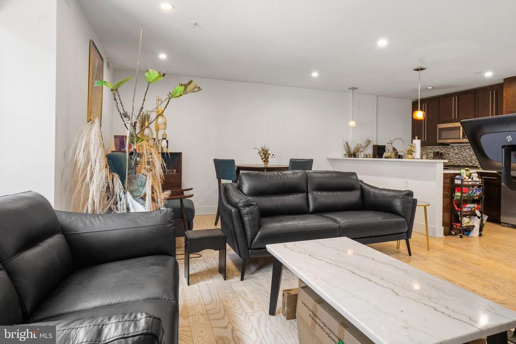 2101 11TH STREET NW 103