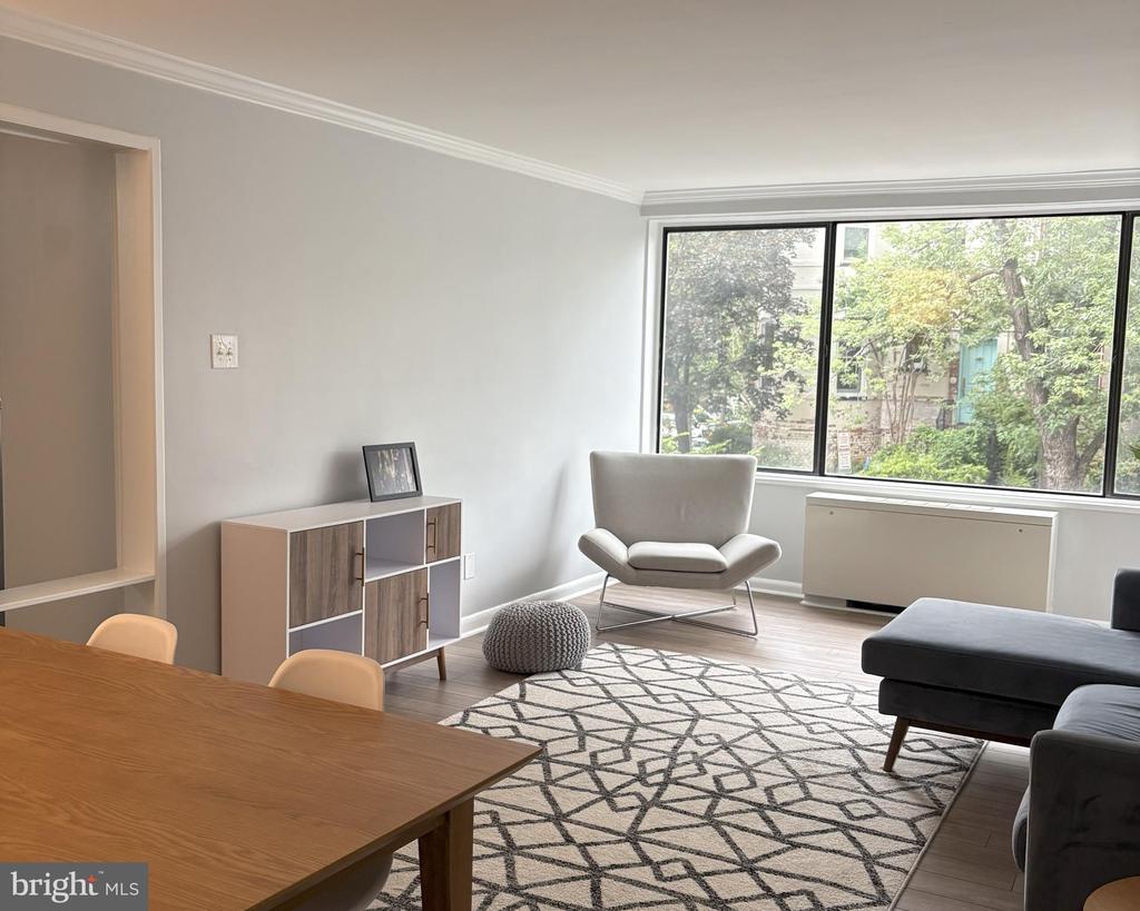 305 C STREET NE Unit: 104