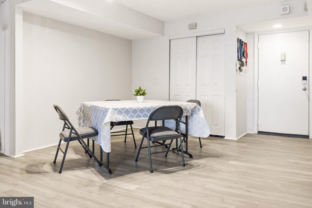 1239 VERMONT AVENUE NW Unit: 102
