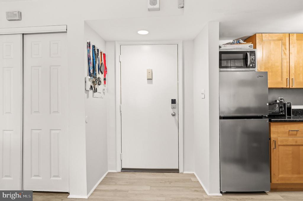 1239 VERMONT AVENUE NW Unit: 102