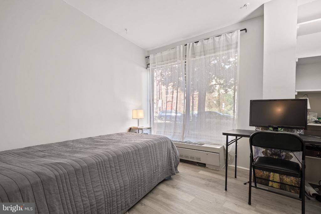 1239 VERMONT AVENUE NW Unit: 102