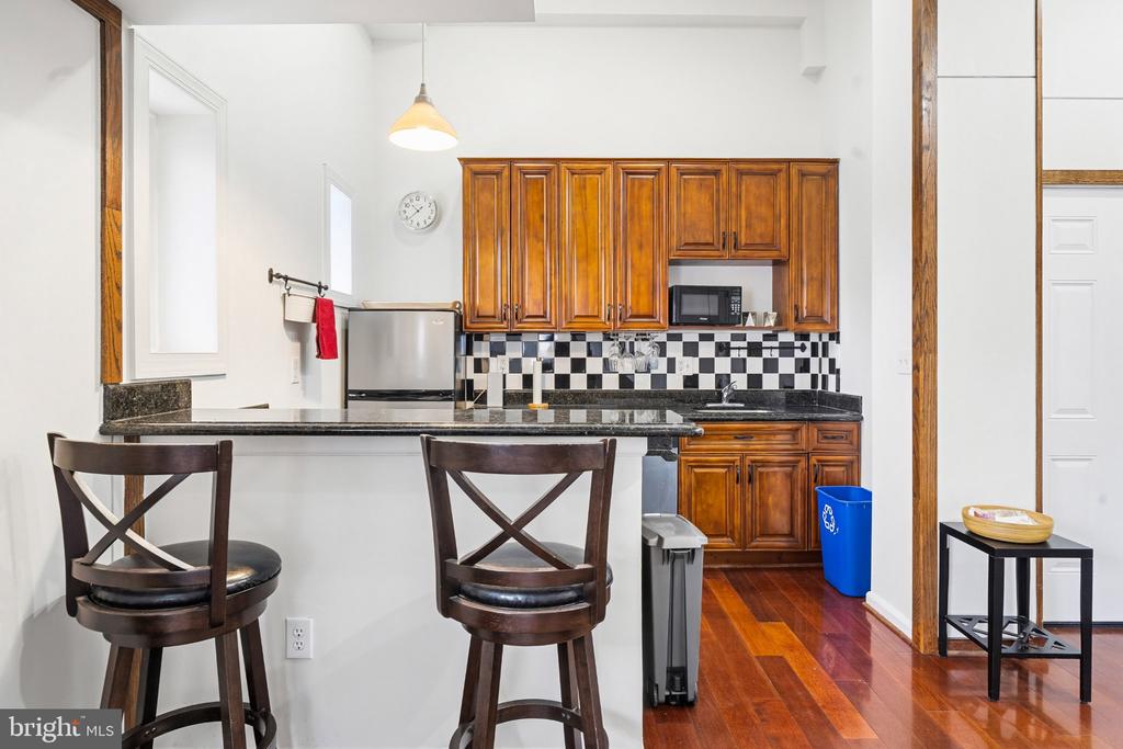 1125 12TH STREET NW Unit: 81