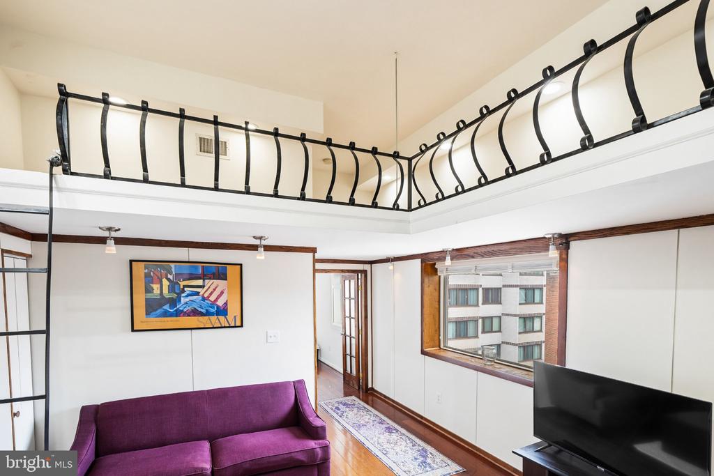 1125 12TH STREET NW Unit: 81