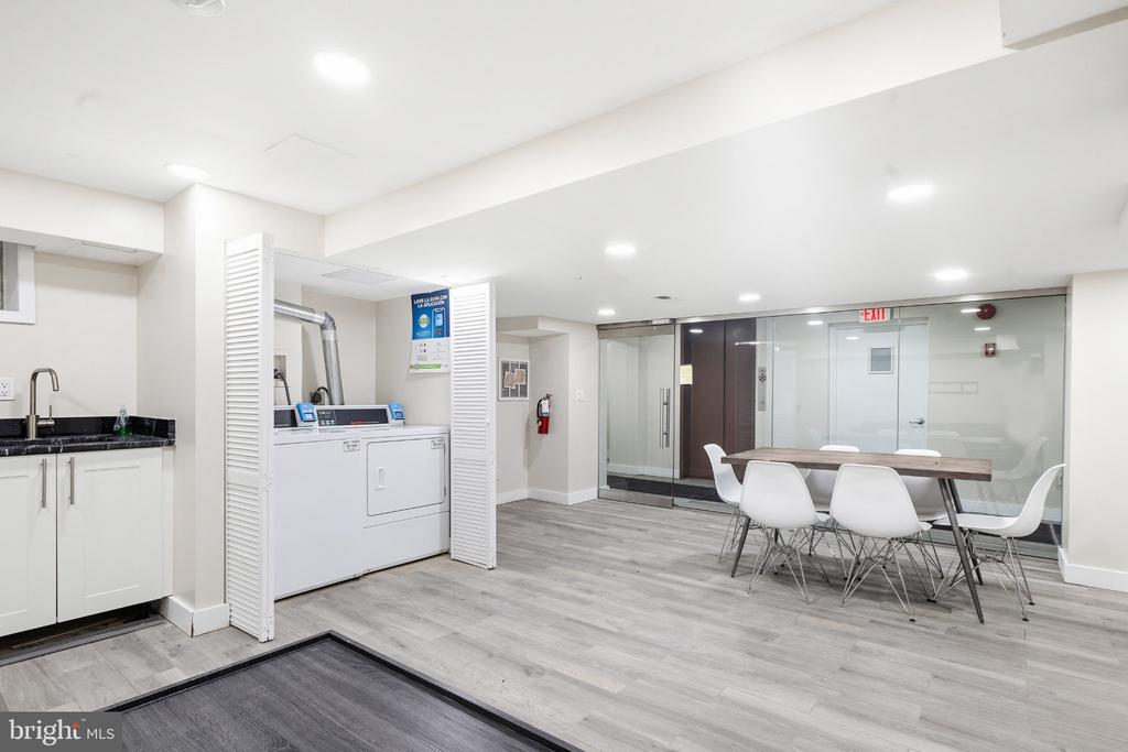 1125 12TH STREET NW Unit: 81