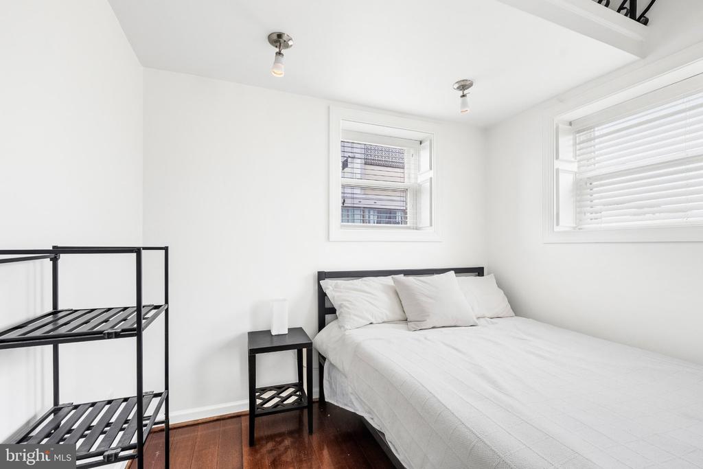 1125 12TH STREET NW Unit: 81
