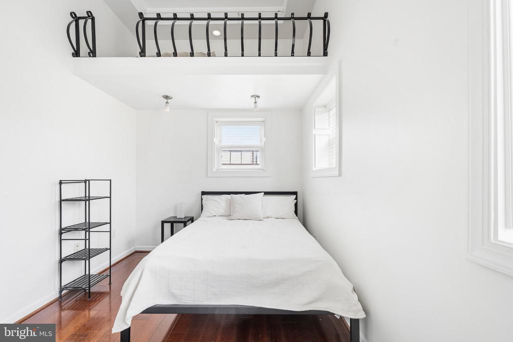 1125 12TH STREET NW Unit: 81