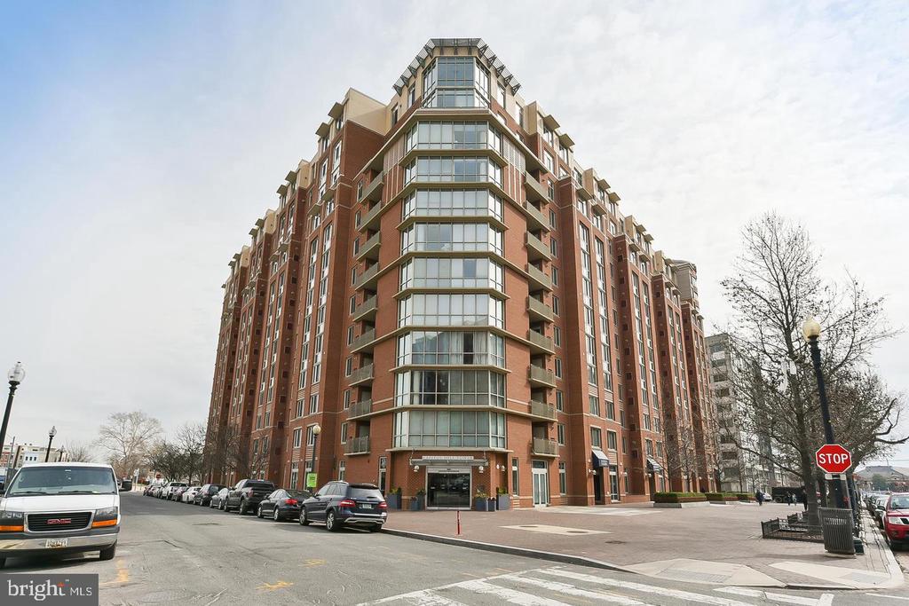 1000 NEW JERSEY AVENUE SE Unit: 908