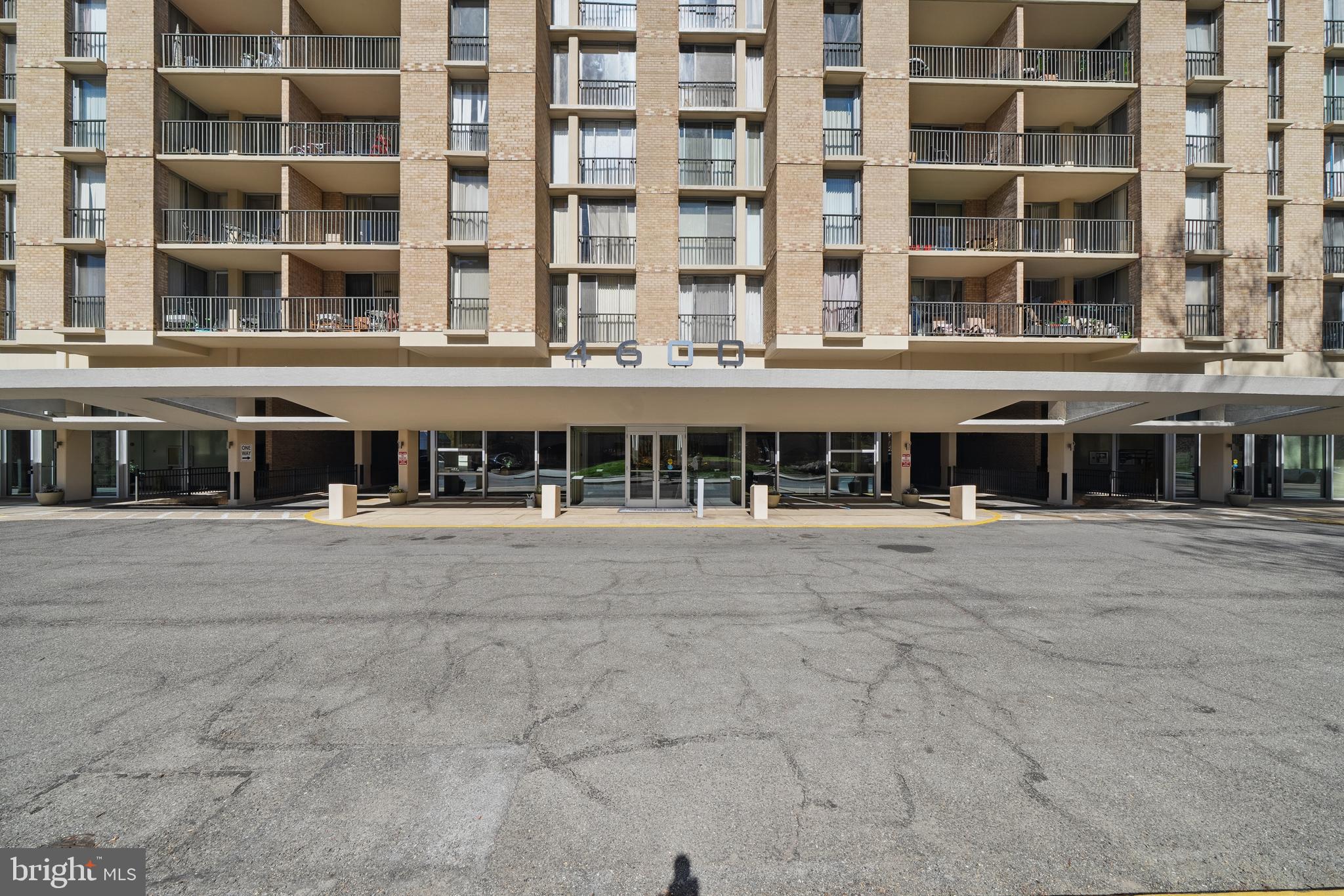 4600 S Four Mile Run Dr S #911