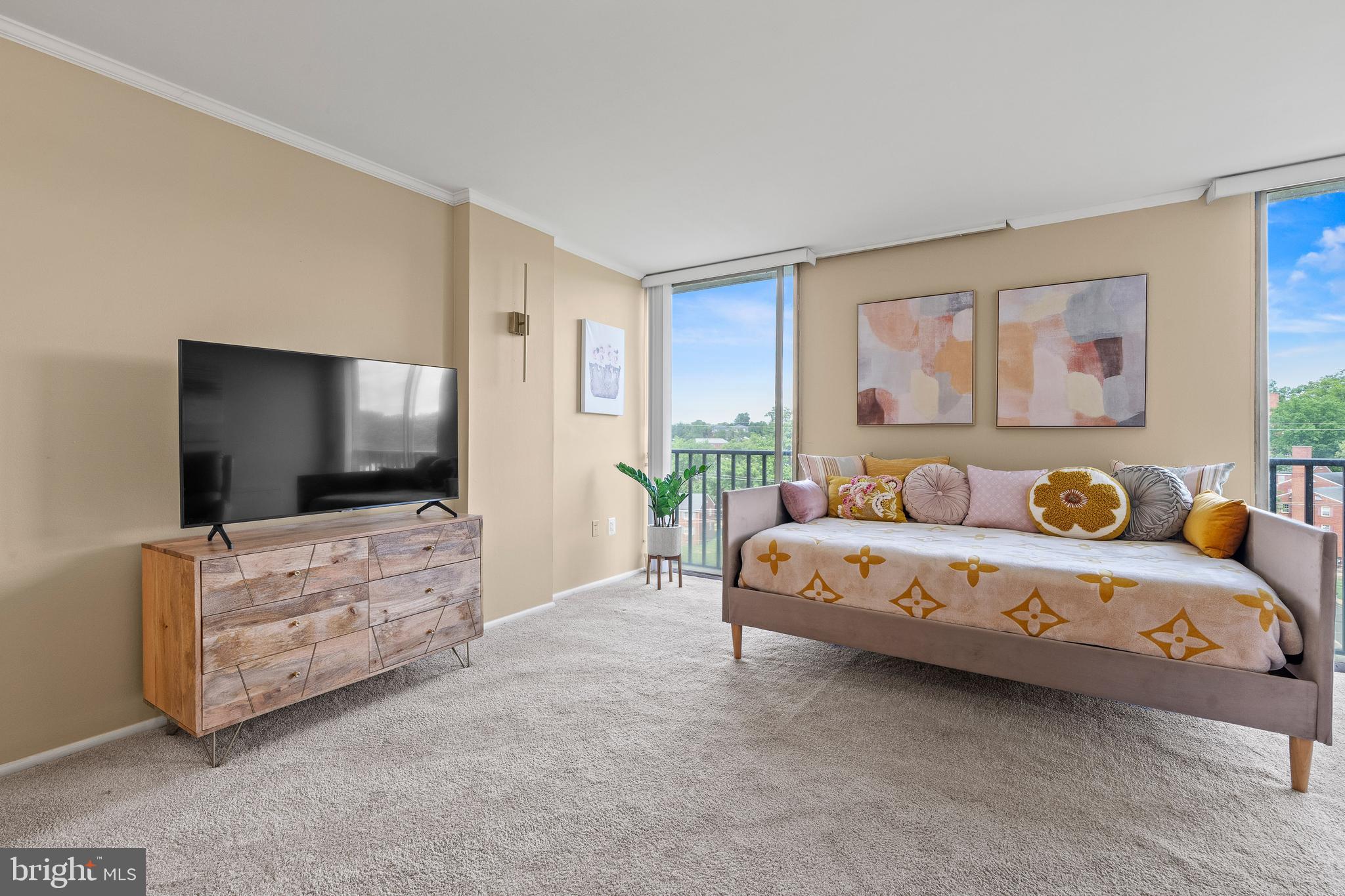 4600 S Four Mile Run Dr S #911