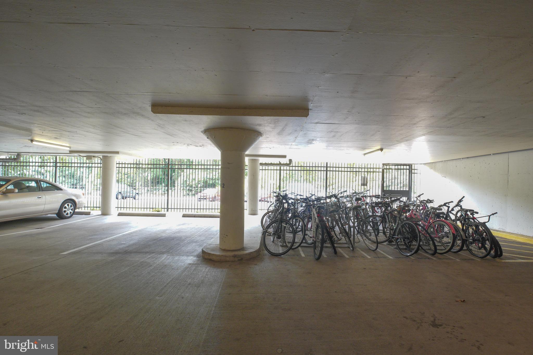 4600 S Four Mile Run Dr S #911