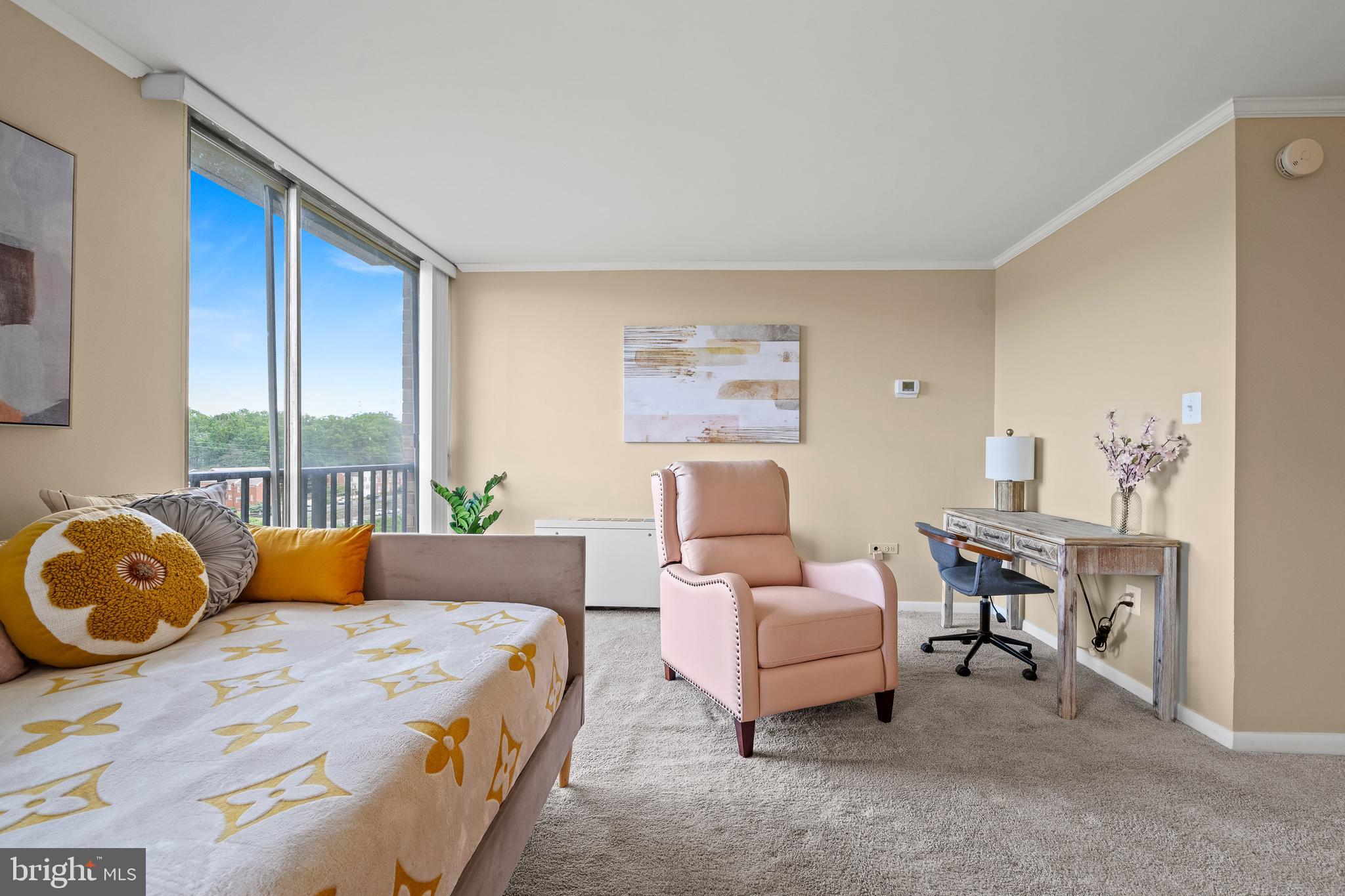 4600 S Four Mile Run Dr S #911