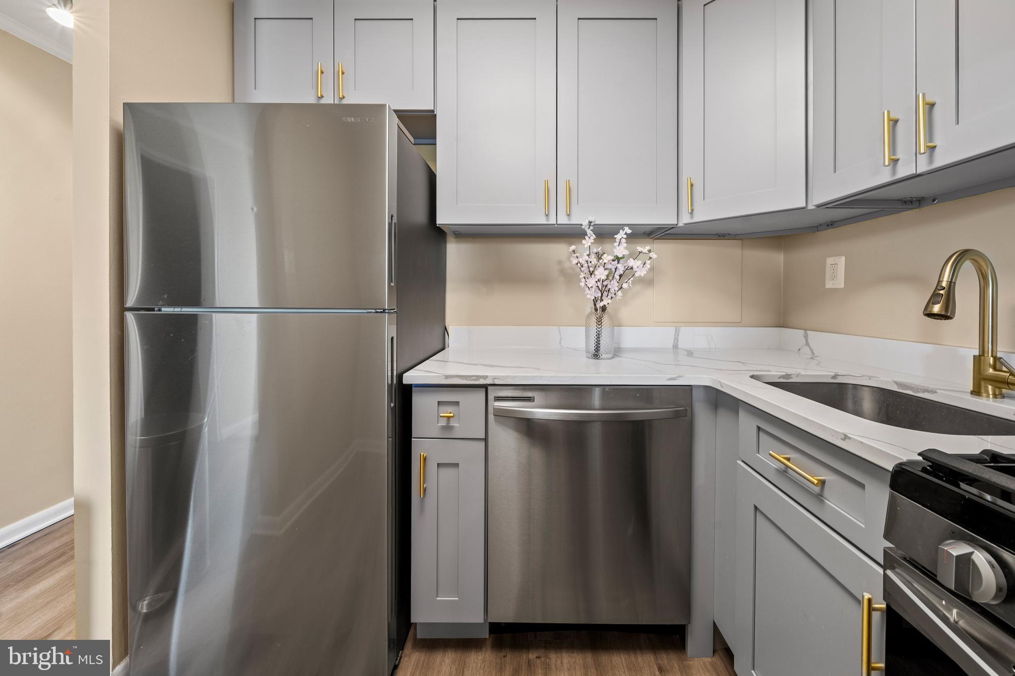 4600 S Four Mile Run Dr S #911