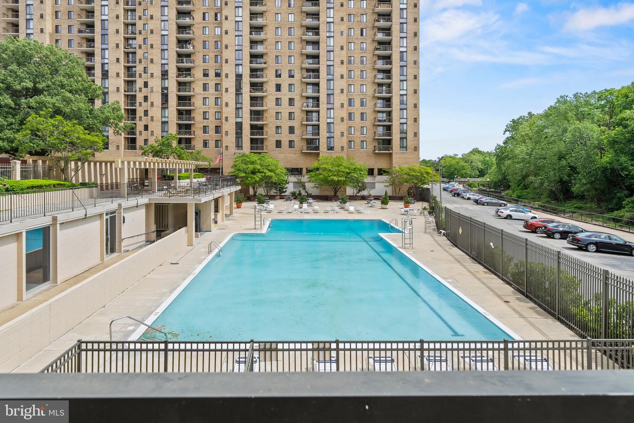 4600 S FOUR MILE RUN DRIVE S 1131