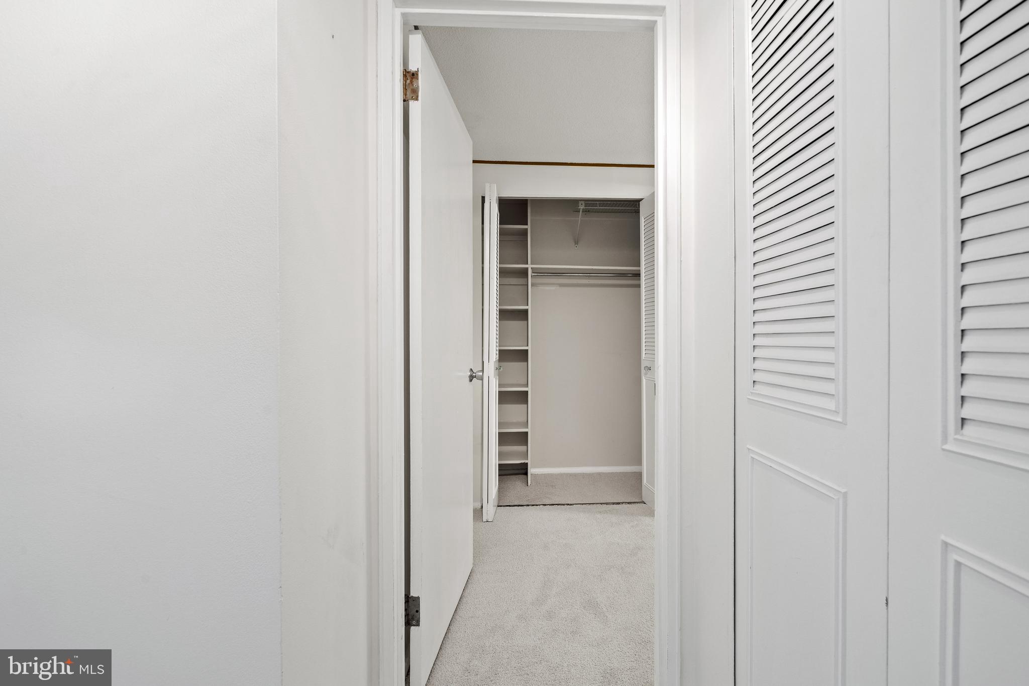 4600 S FOUR MILE RUN DRIVE 423