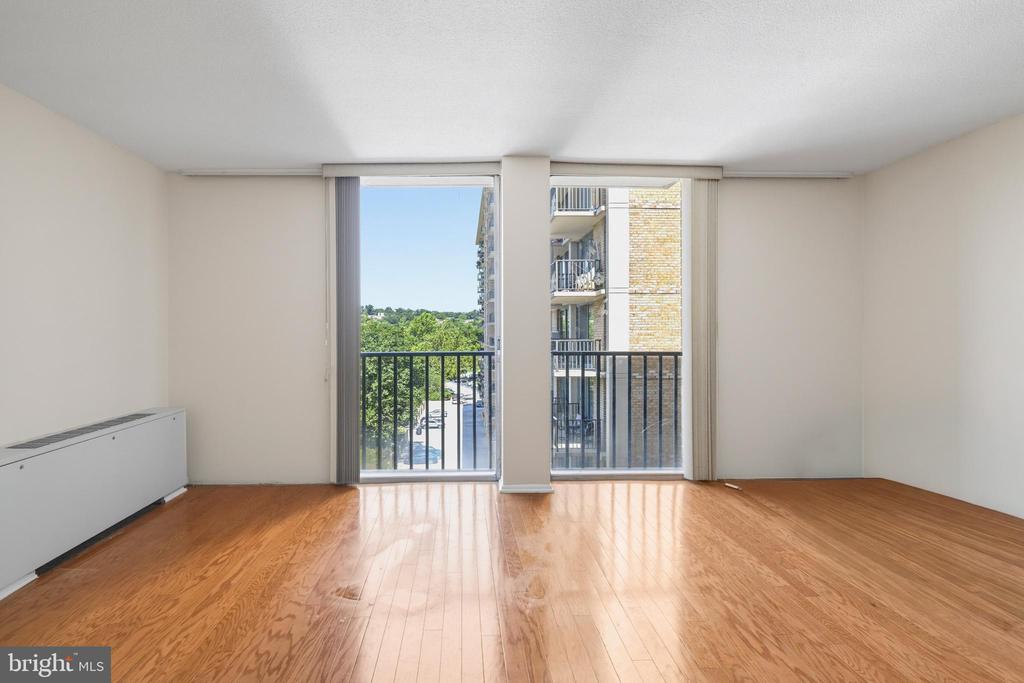 4600 S FOUR MILE RUN DRIVE S Unit: 537