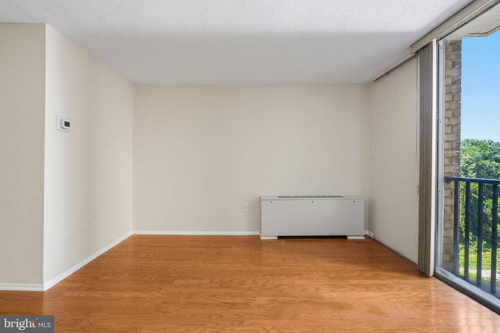 4600 S FOUR MILE RUN DRIVE S Unit: 537