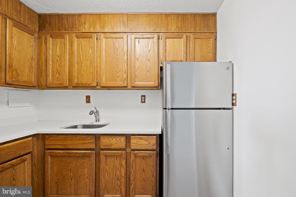 4600 S FOUR MILE RUN DRIVE S Unit: 423