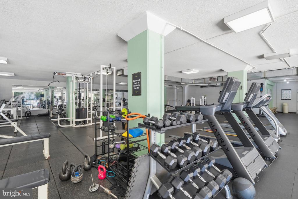 4600 S FOUR MILE RUN DRIVE S Unit: 423