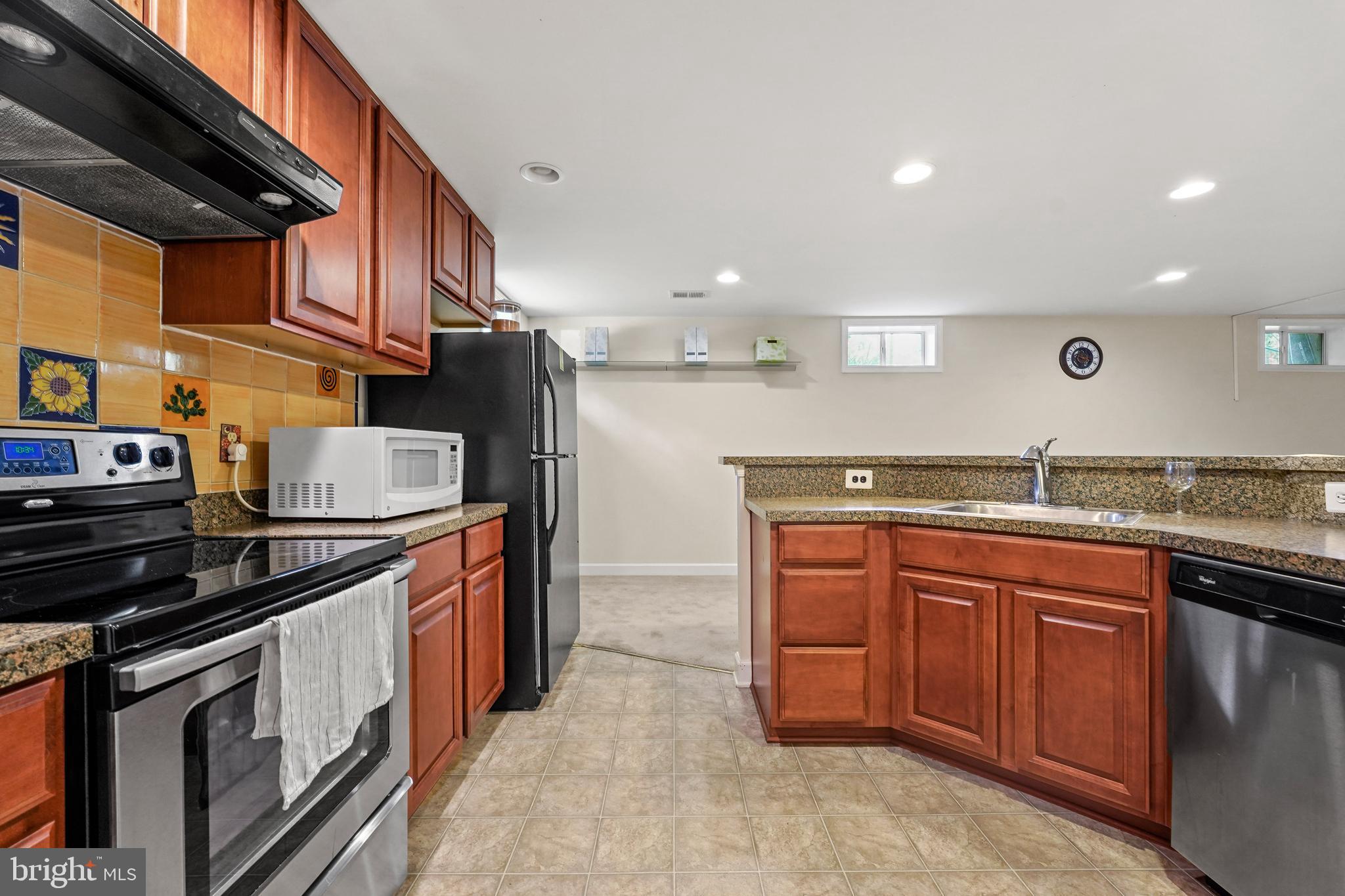 1146 STERLING ROAD