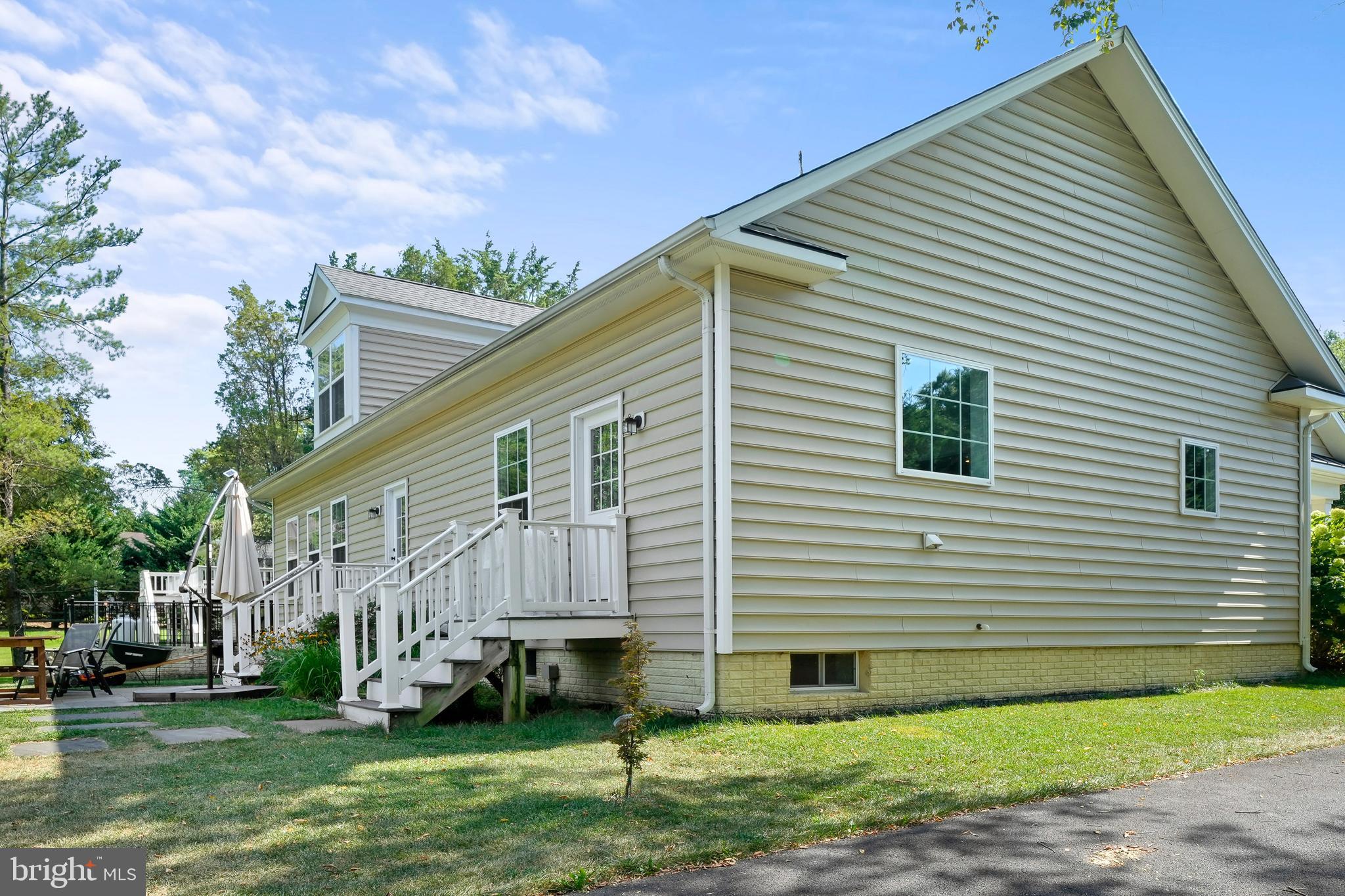 1146 STERLING ROAD