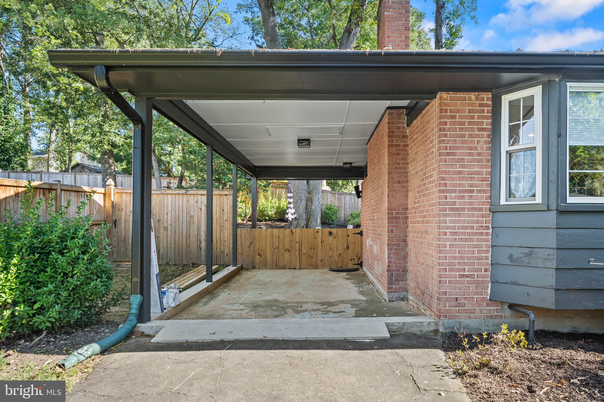 8705 STOCKTON PARKWAY