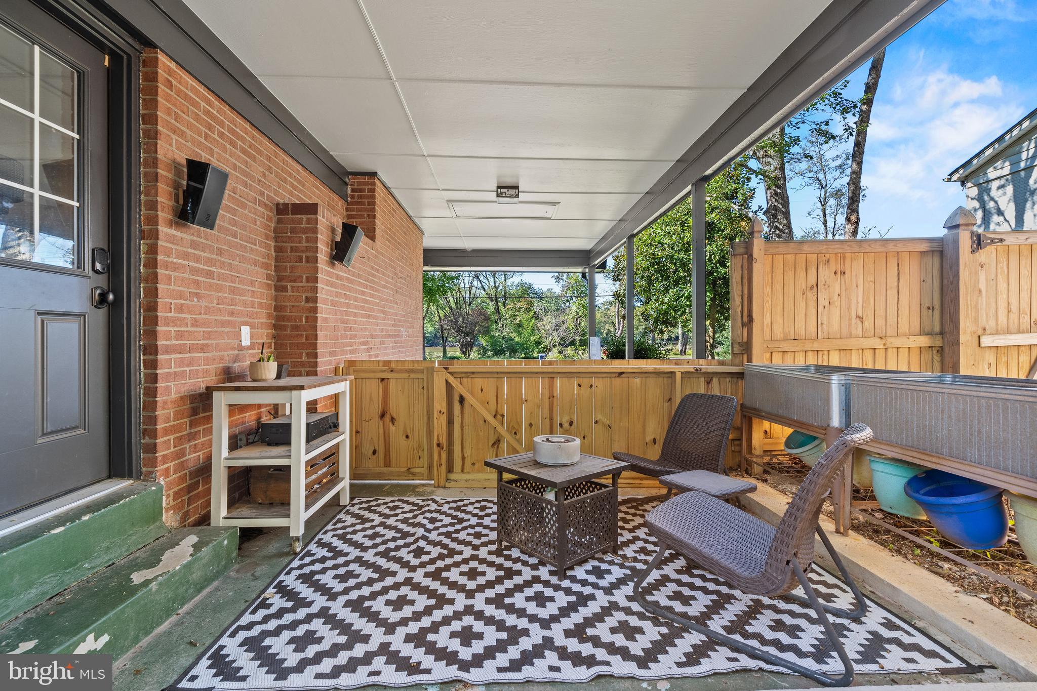 8705 STOCKTON PARKWAY